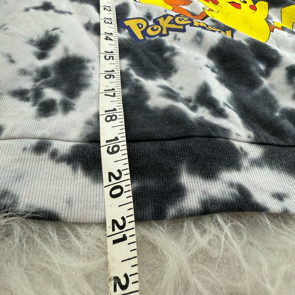 Pokémon Women's Pikachu Bulbasaur Charmander Squirtle Cropped Tie-Dye Shirt SZ M - Picture 5 of 8